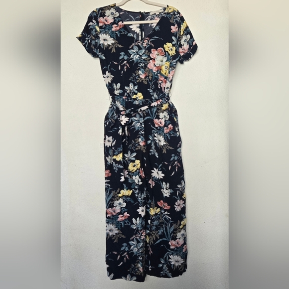 LOFT Black and Pink Floral Jumpsuit with Elegant Wide-Leg Design.Size 4 - Picture 10 of 14